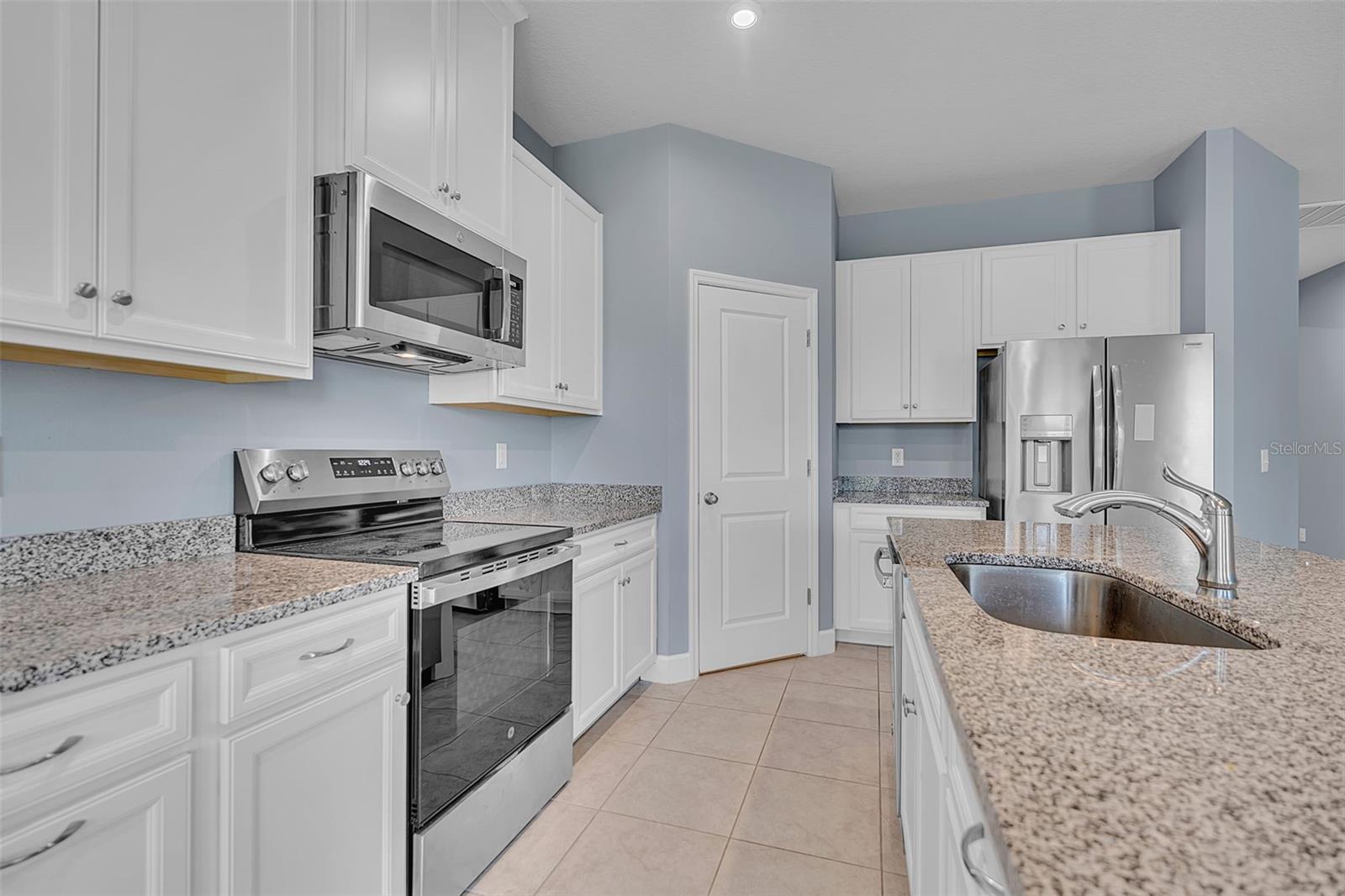 9810 Eventide Trl Property Photo 19