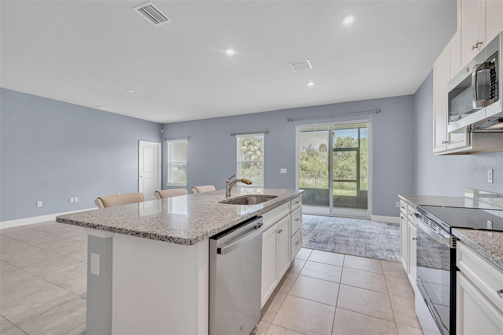 9810 Eventide Trl Property Photo 20