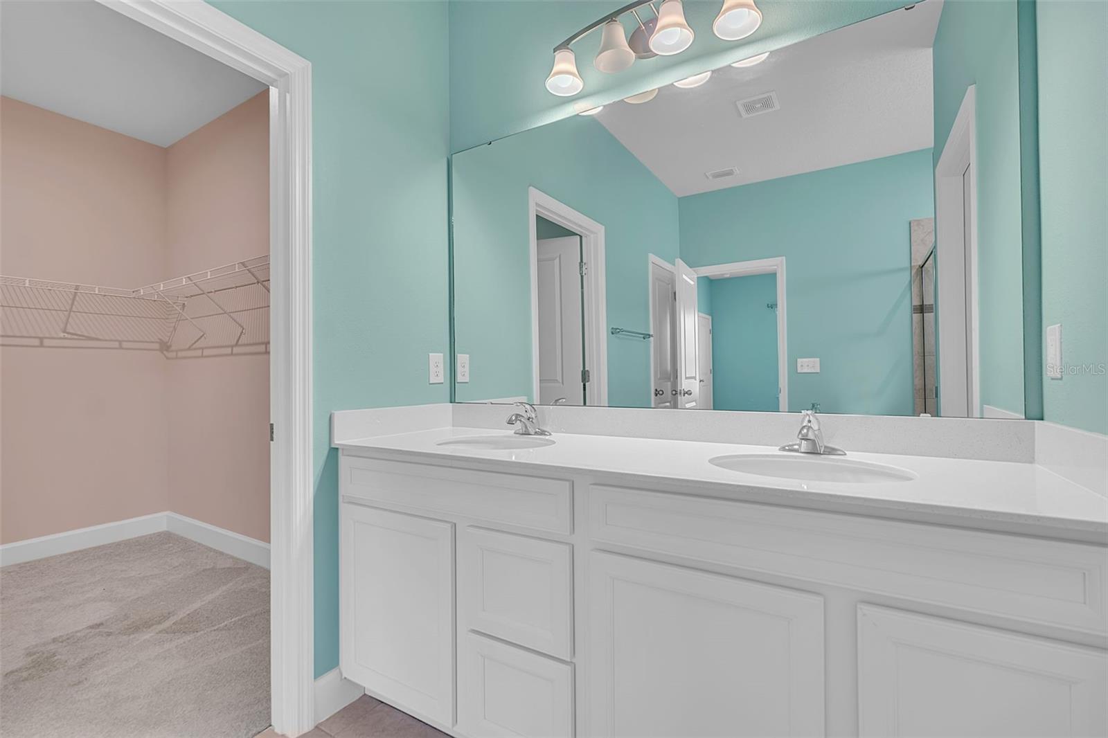 9810 Eventide Trl Property Photo 27