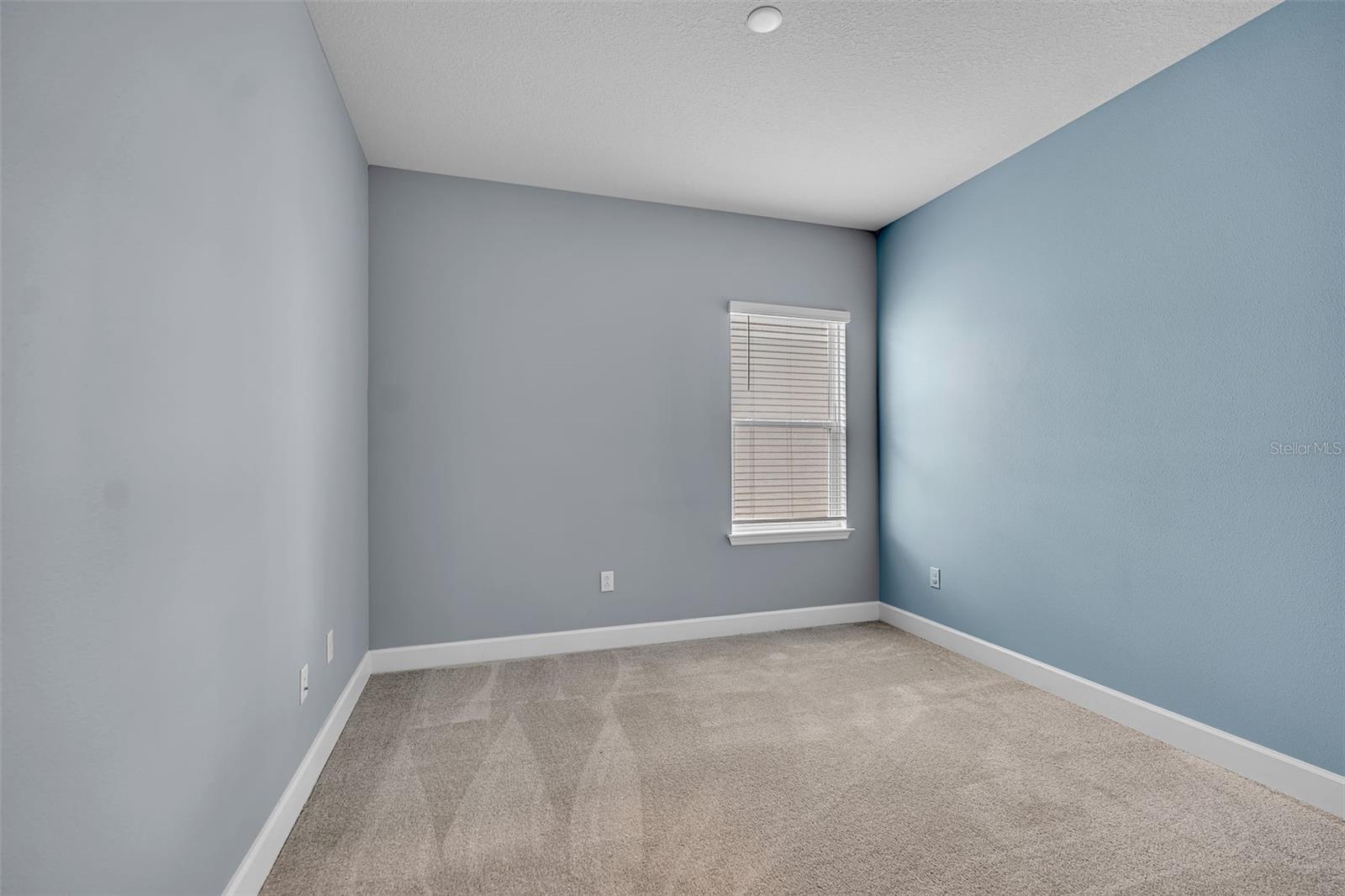 9810 Eventide Trl Property Photo 35