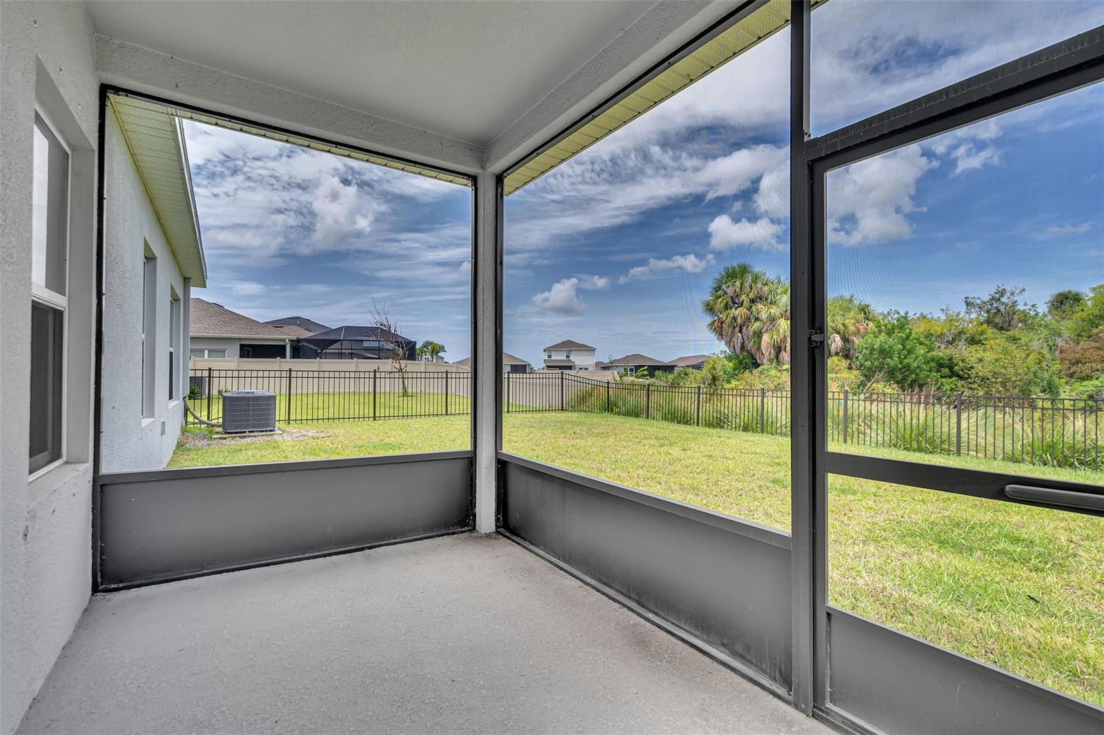 9810 Eventide Trl Property Photo 39