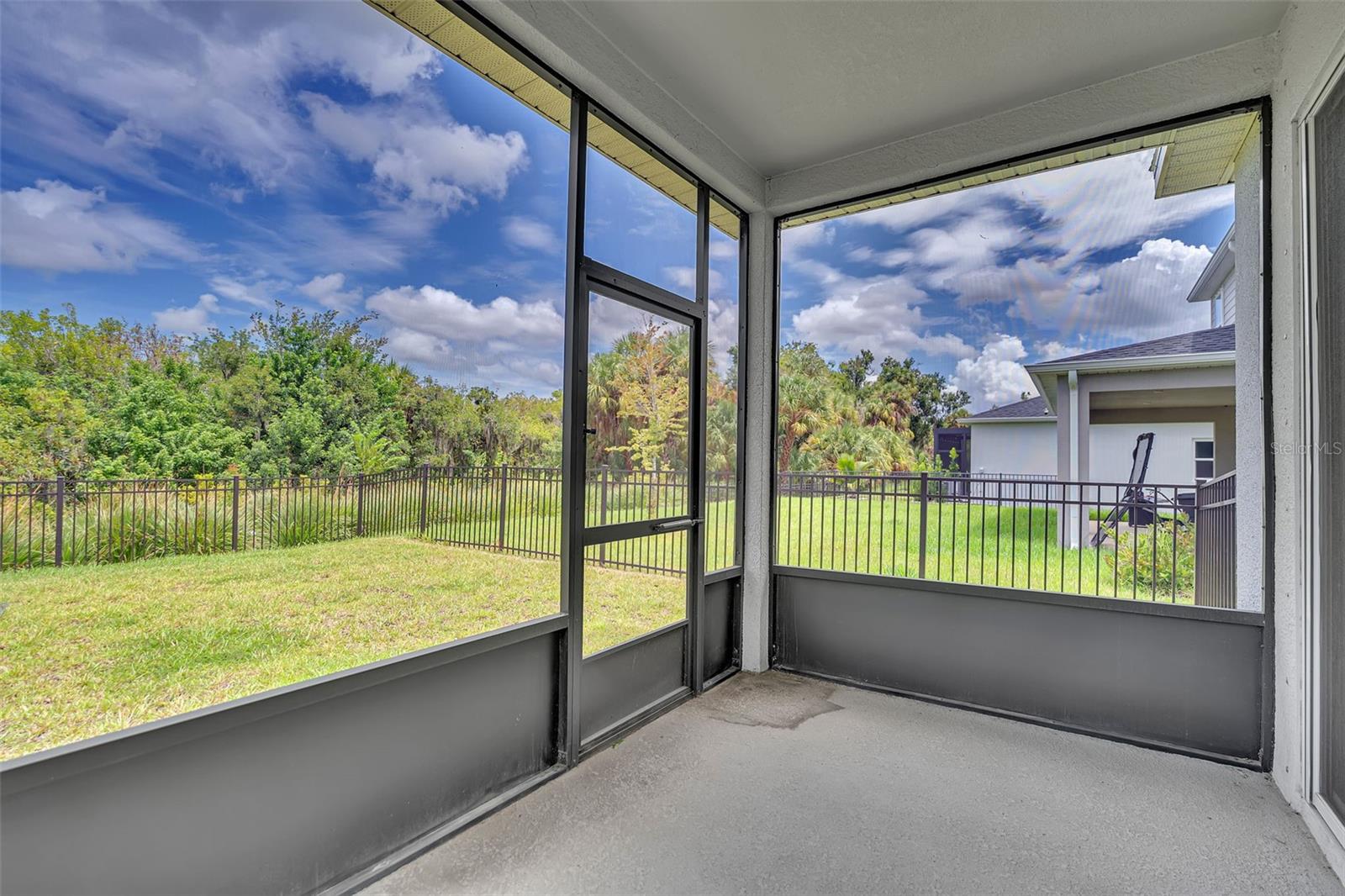 9810 Eventide Trl Property Photo 42