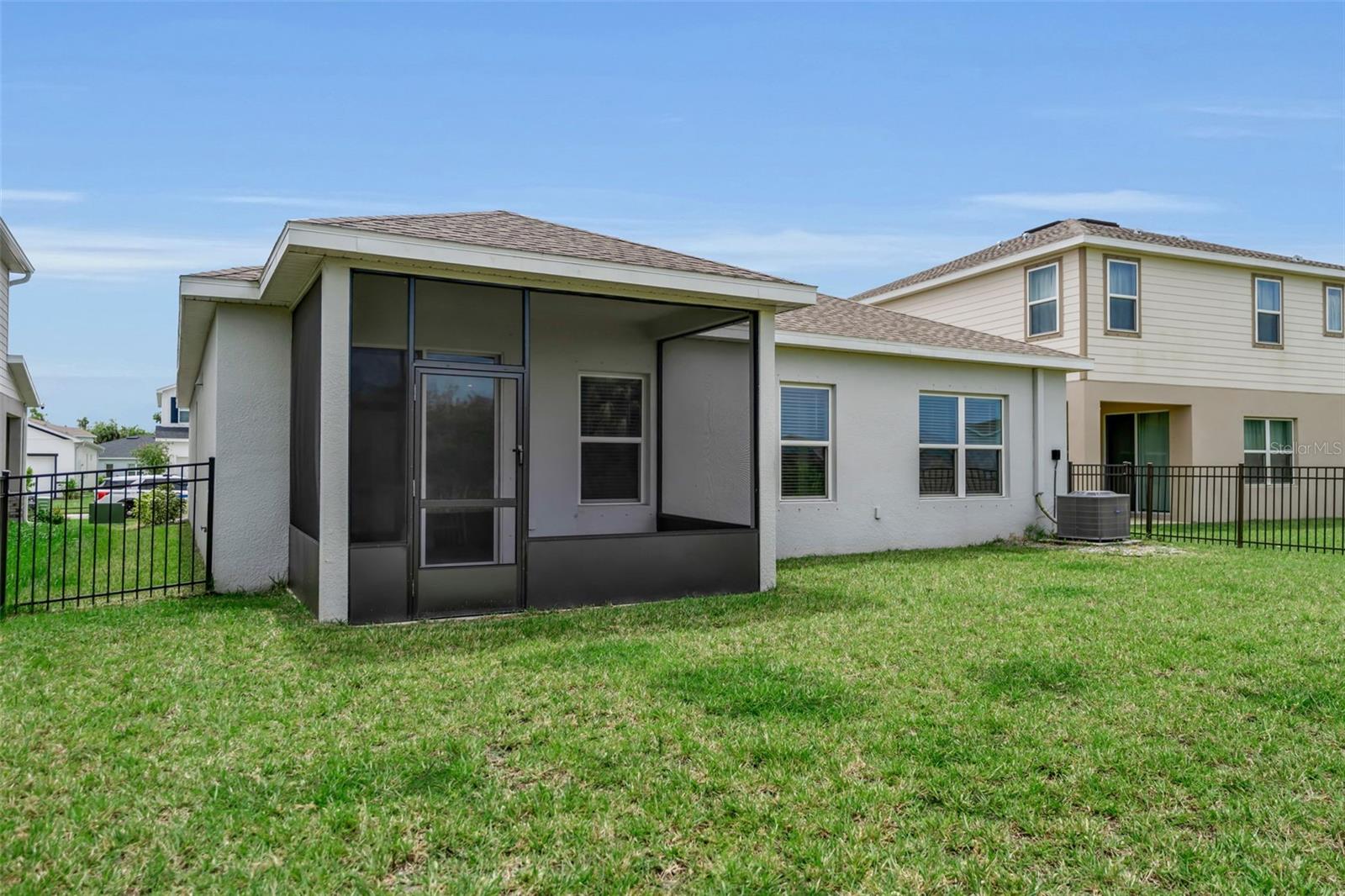 9810 Eventide Trl Property Photo 44