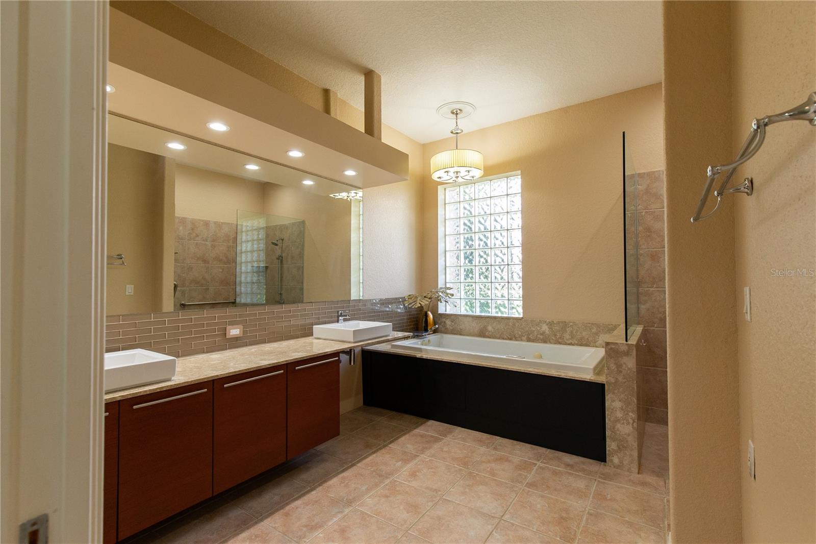 8437 Eagle Preserve Way Property Photo 36