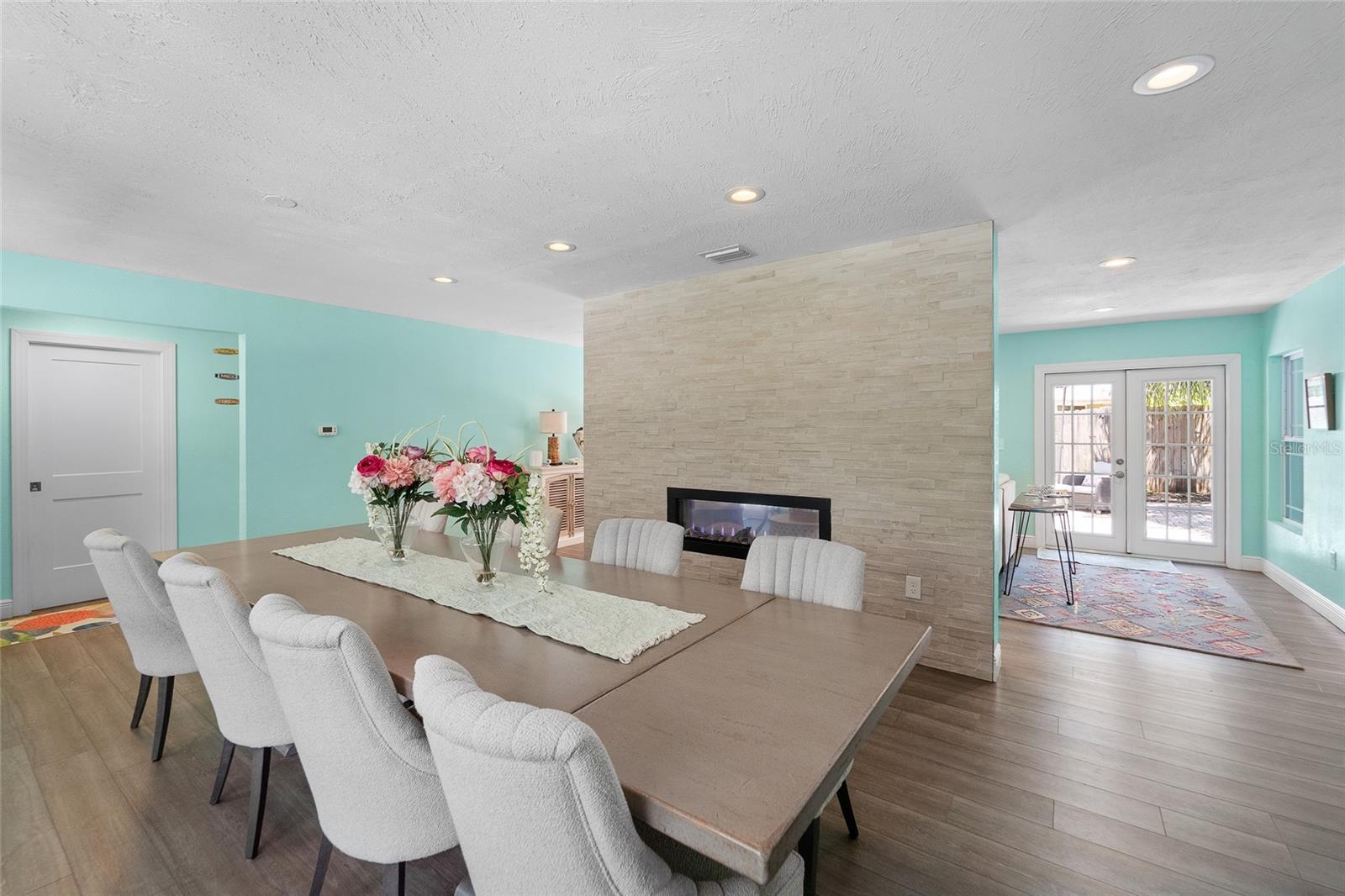 771 Indian Beach Cir Property Photo 8