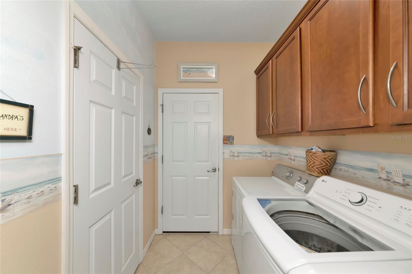 6816 46th Ter E Property Photo 33