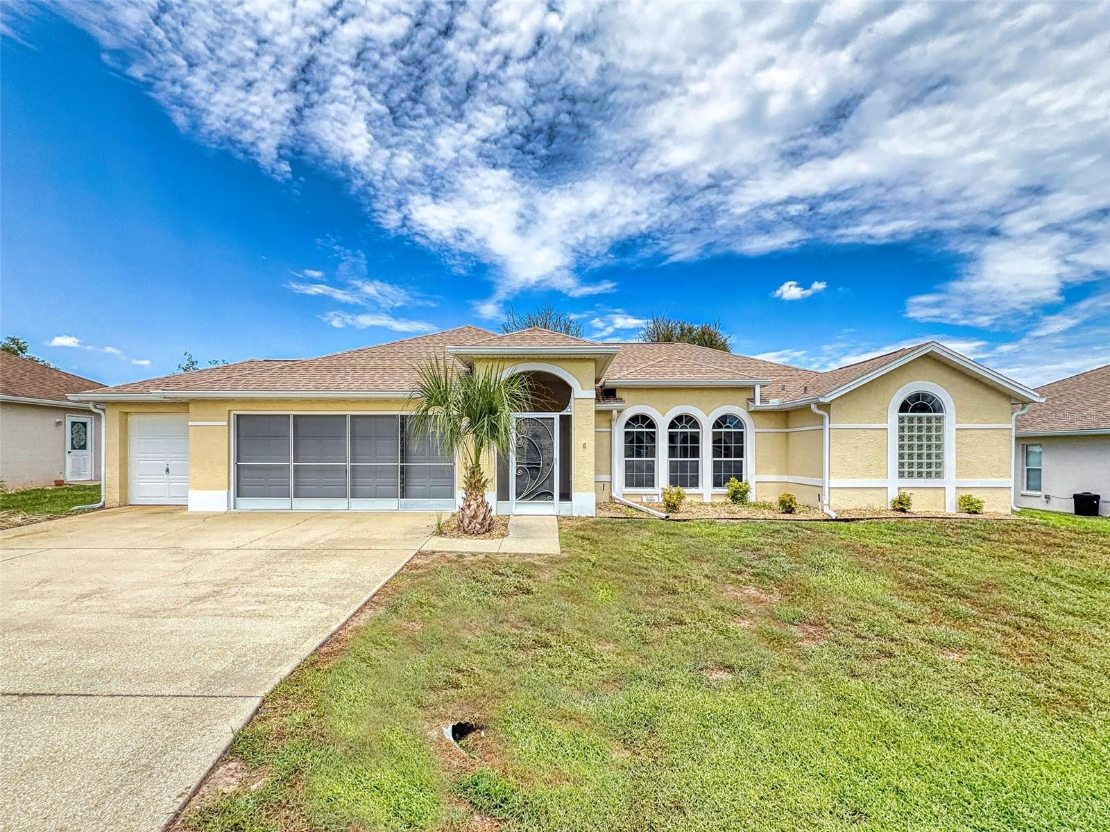 2089 Nw 50th Cir Property Photo 3