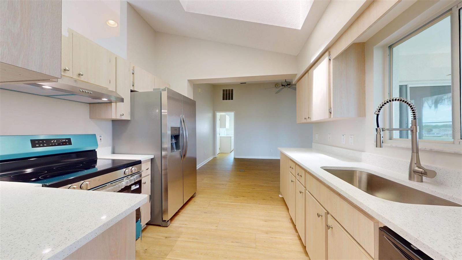 2089 Nw 50th Cir Property Photo 11