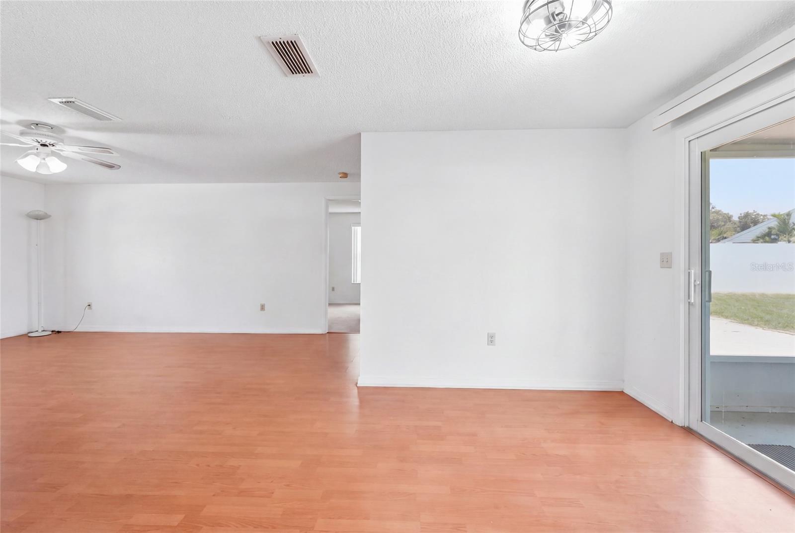 3403 68th St W Property Photo 13