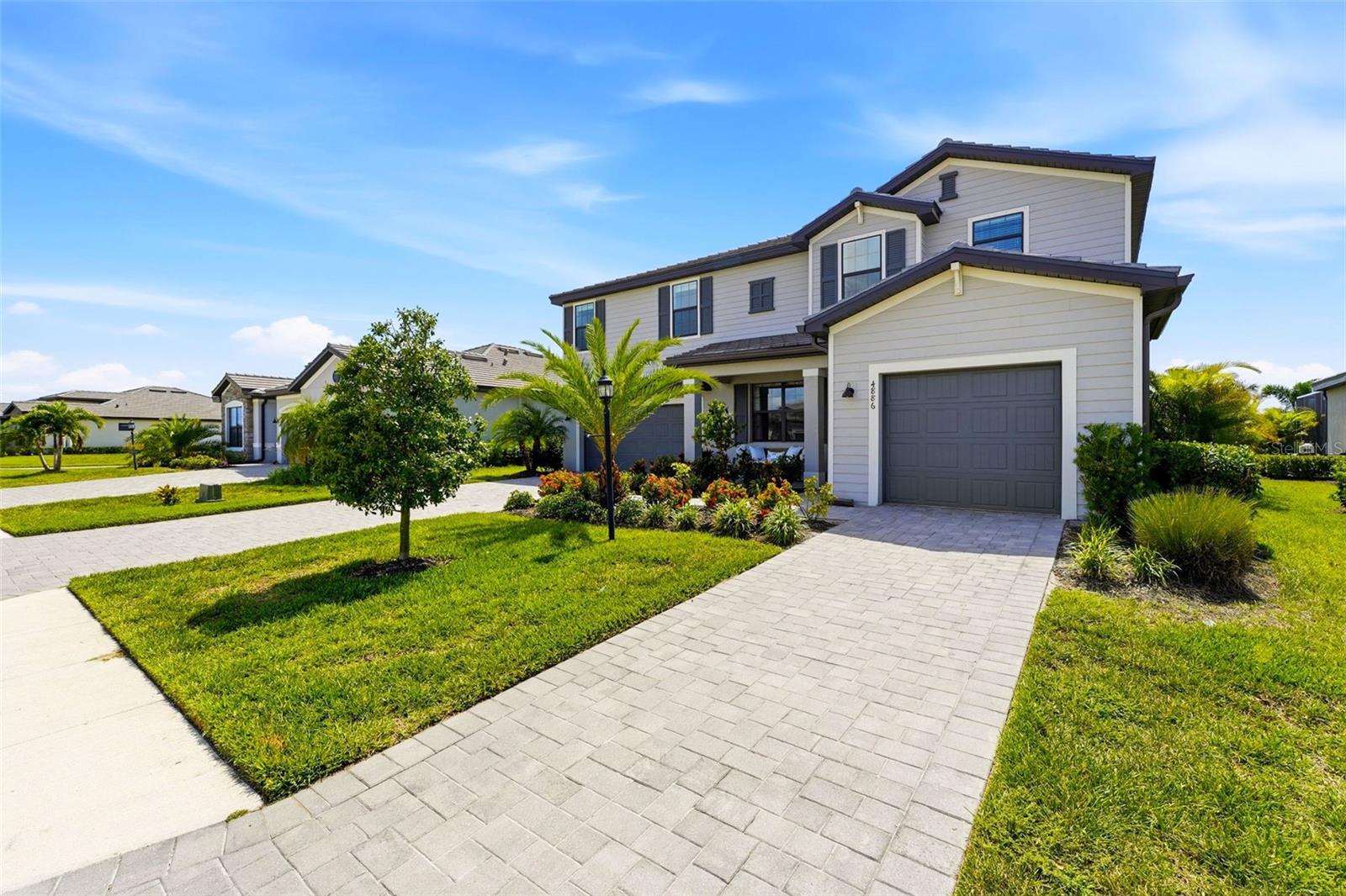 4886 Seafoam Trl Property Photo 1