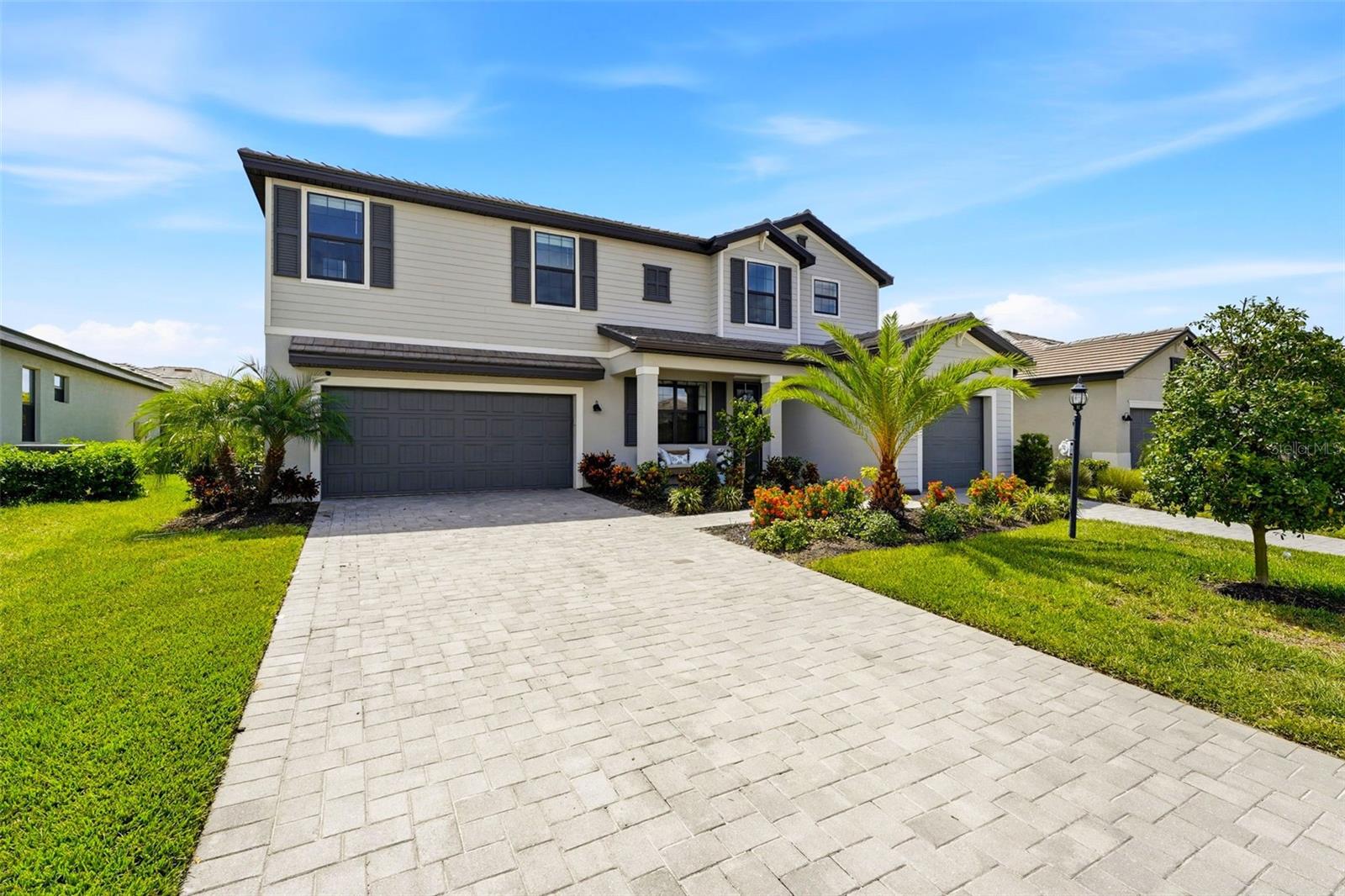 4886 Seafoam Trl Property Photo 2