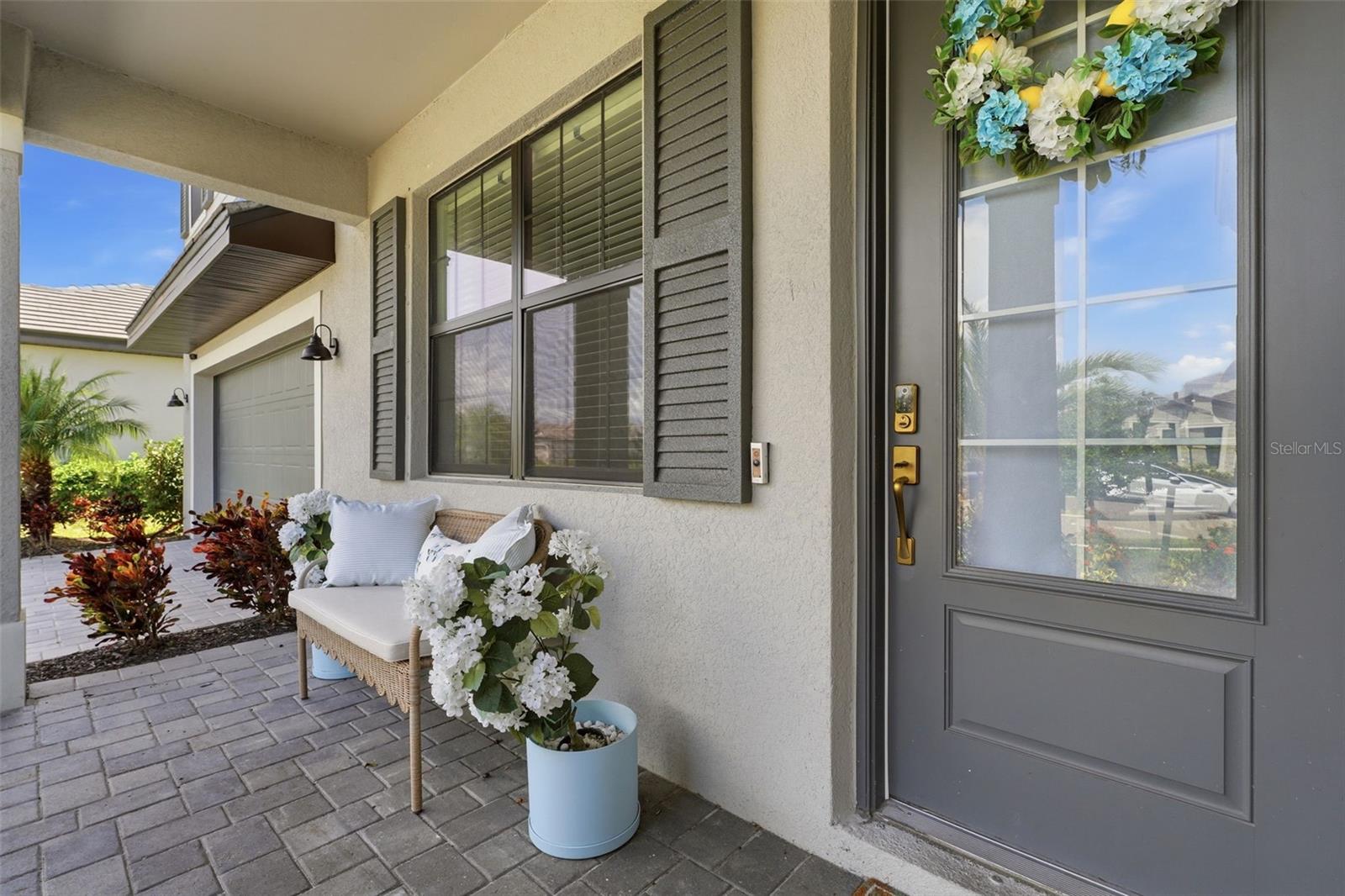 4886 Seafoam Trl Property Photo 3
