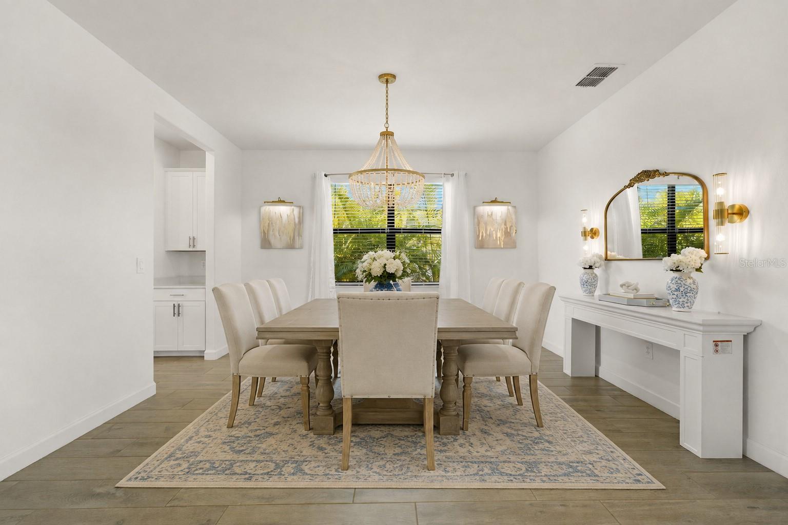 4886 Seafoam Trl Property Photo 5