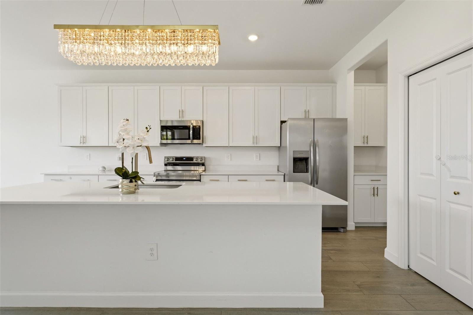 4886 Seafoam Trl Property Photo 8