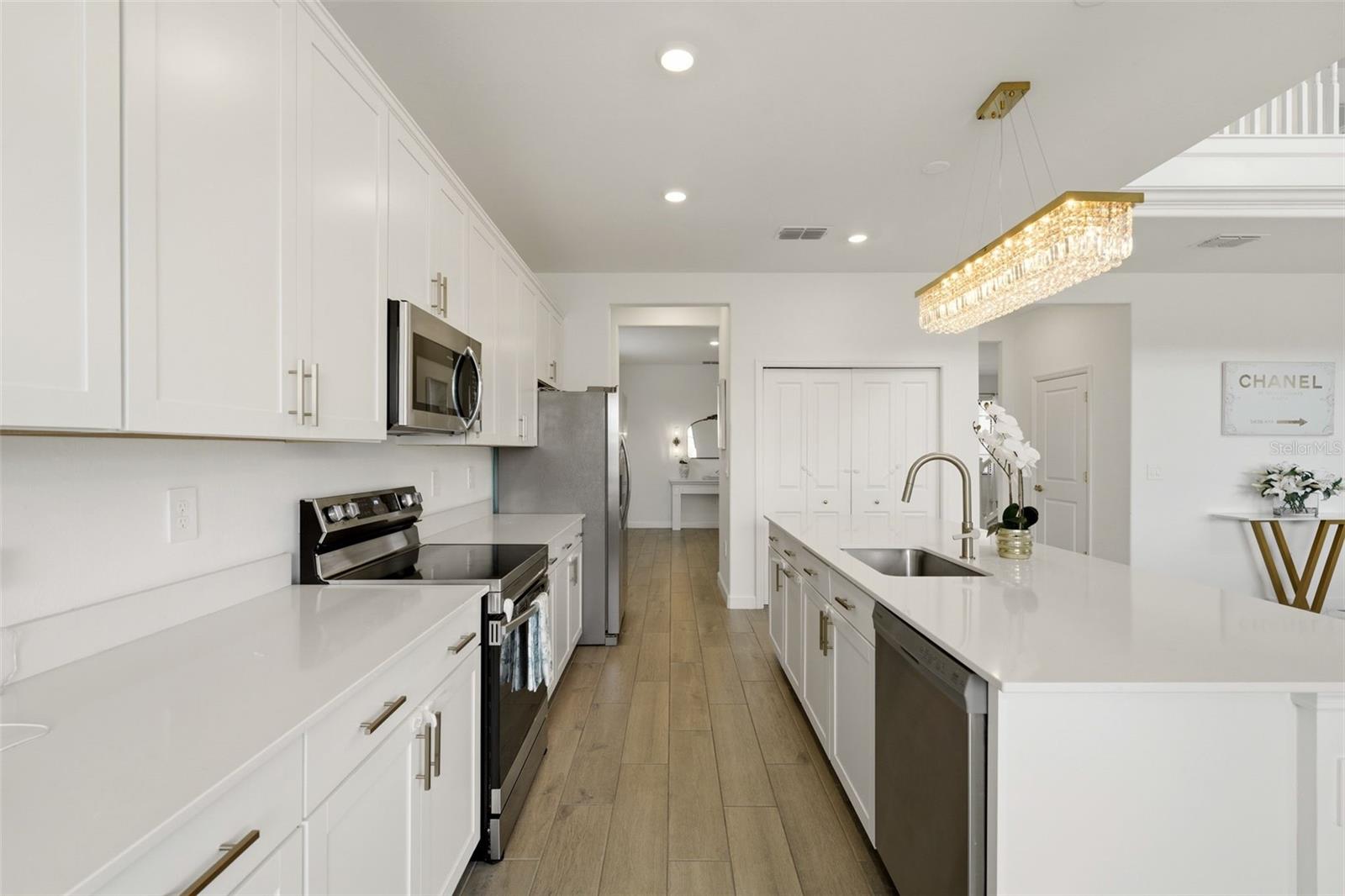 4886 Seafoam Trl Property Photo 10