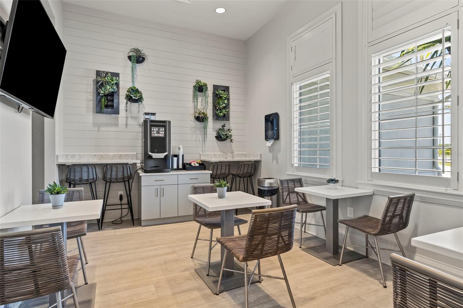 4886 Seafoam Trl Property Photo 74