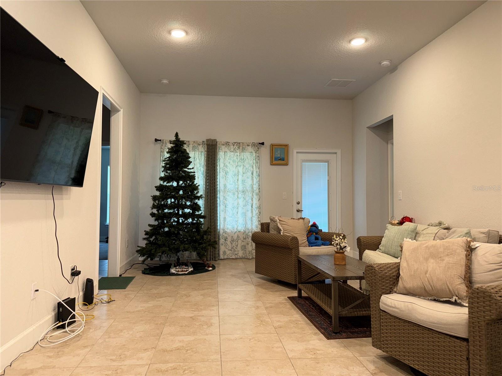 14921 Tropical Violet Way Property Photo 3