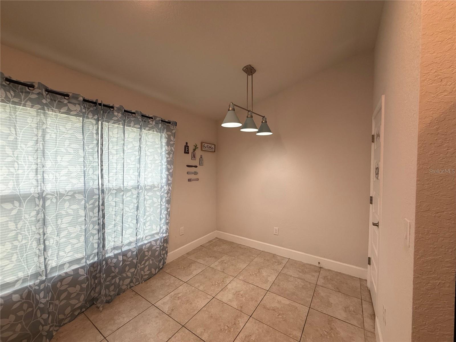 14921 Tropical Violet Way Property Photo 32