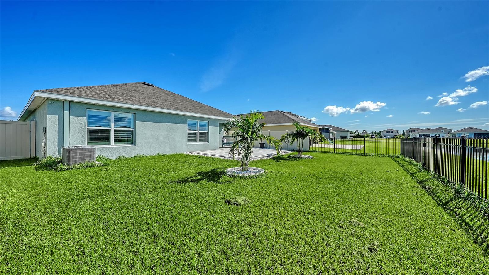 10402 Charlotte Dr Property Photo 37