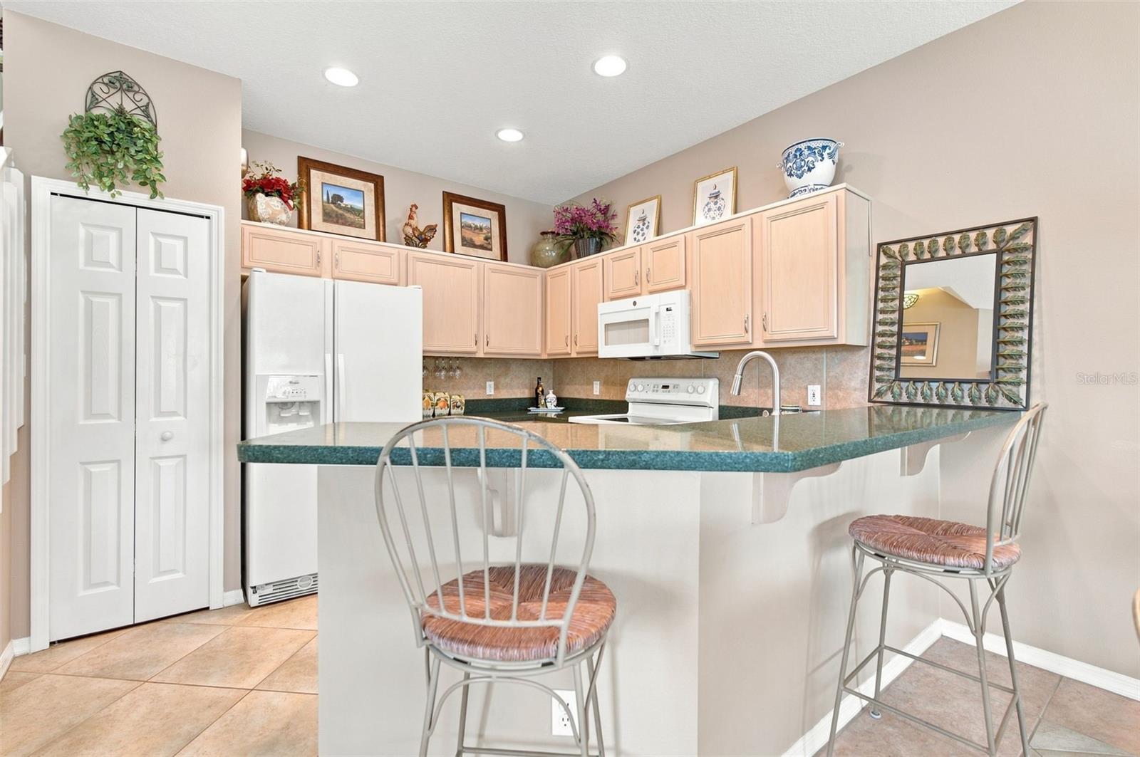 1819 Highland Rd Property Photo 12