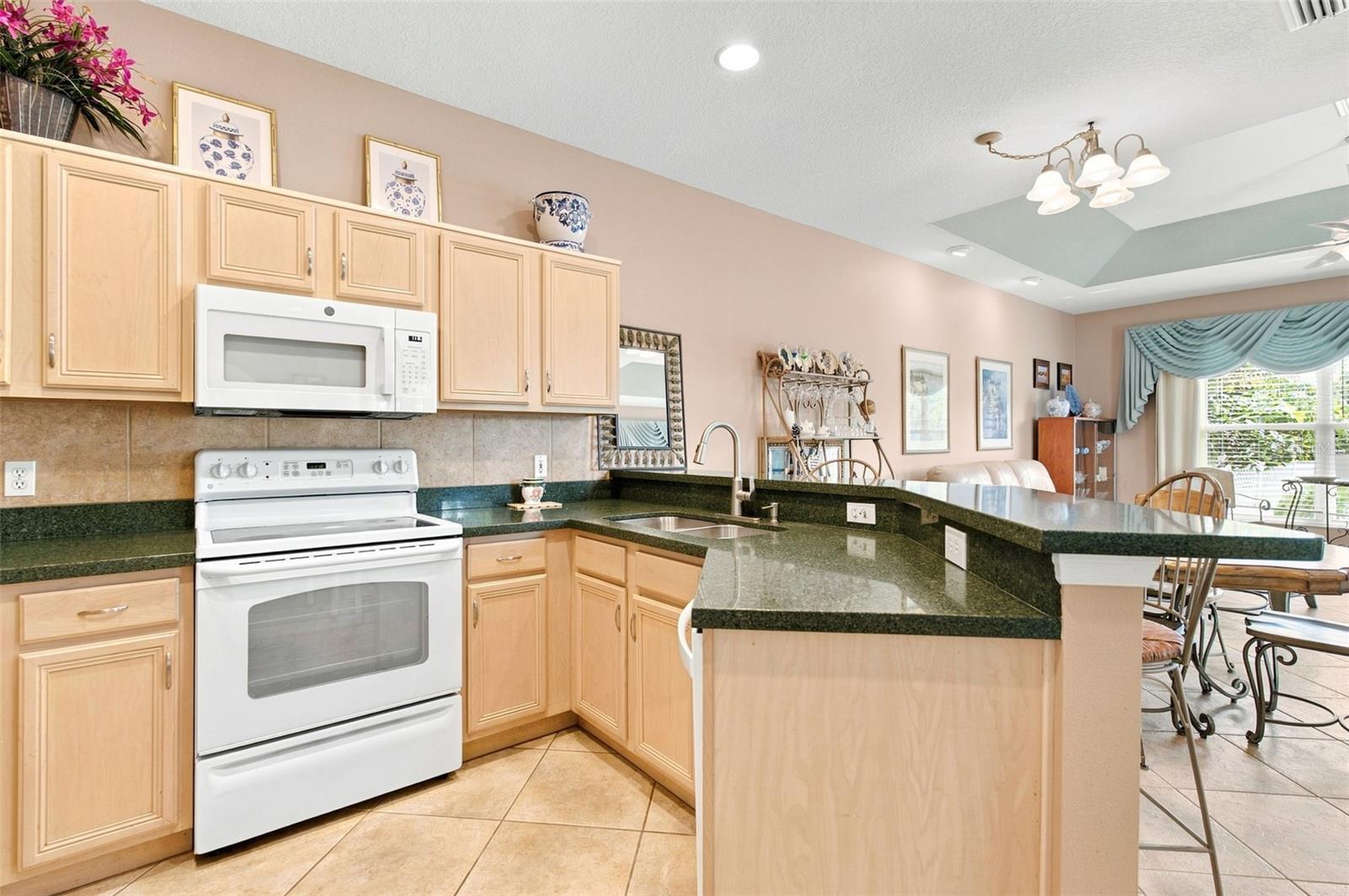 1819 Highland Rd Property Photo 13