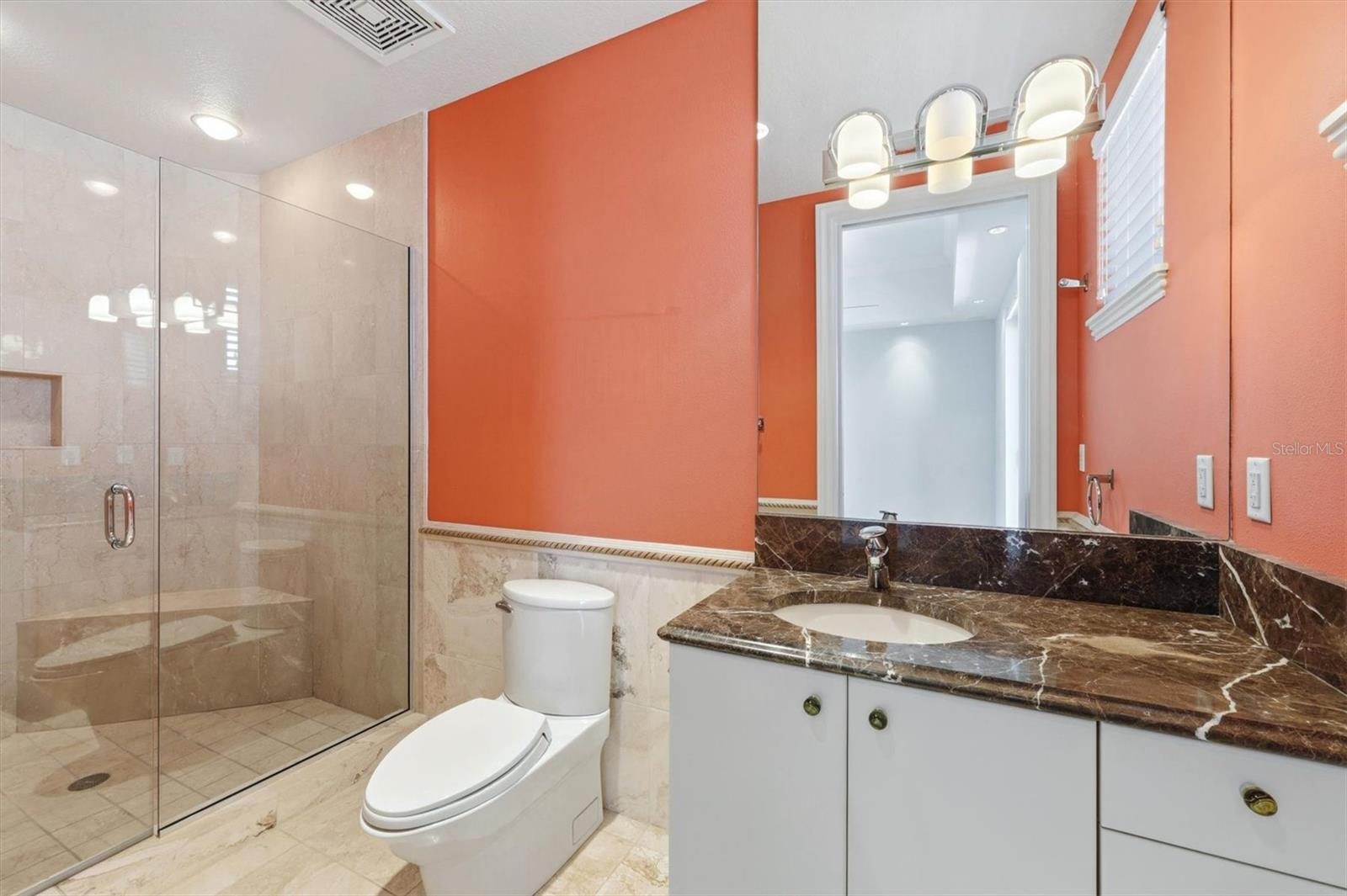 420 Golden Gate Pt #700 Property Photo 53