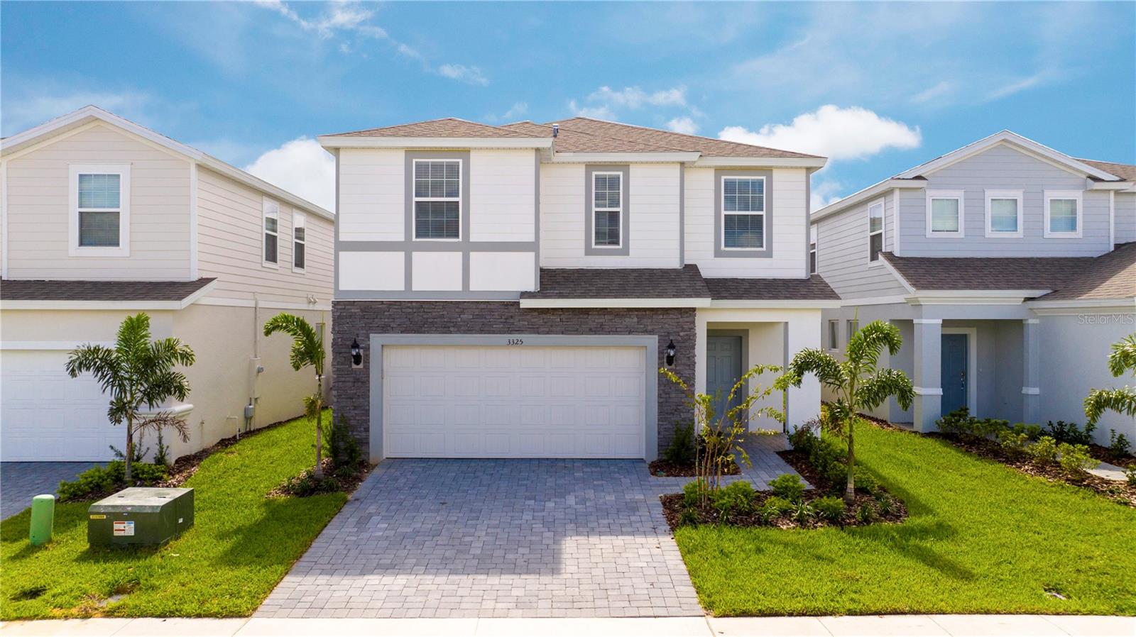 3325 Lilac Way Property Photo 1