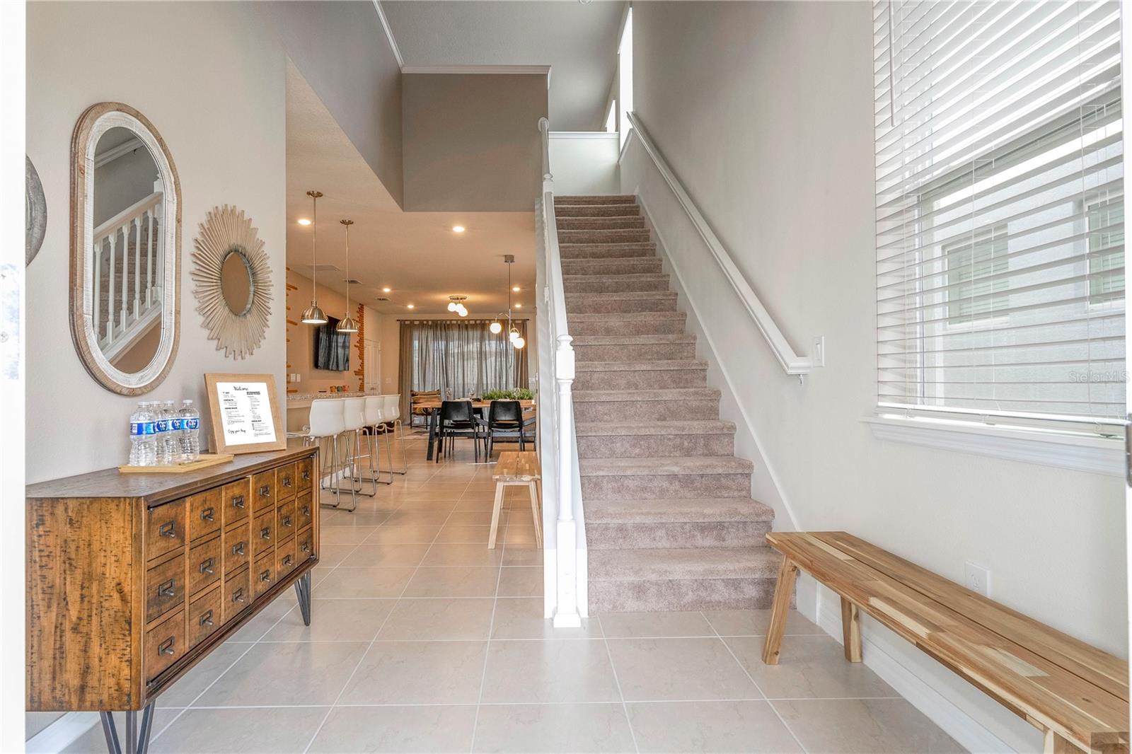 3325 Lilac Way Property Photo 4