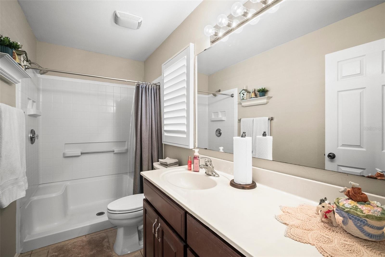 4194 Banbury Cir Property Photo 27