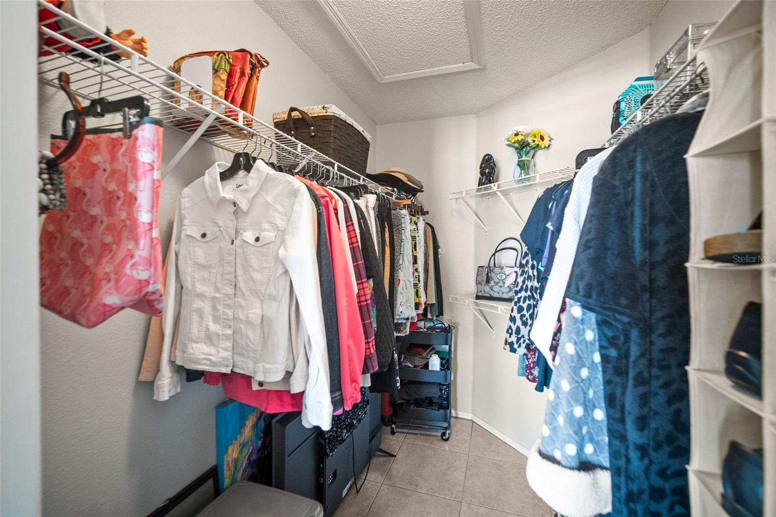 4194 Banbury Cir Property Photo 28
