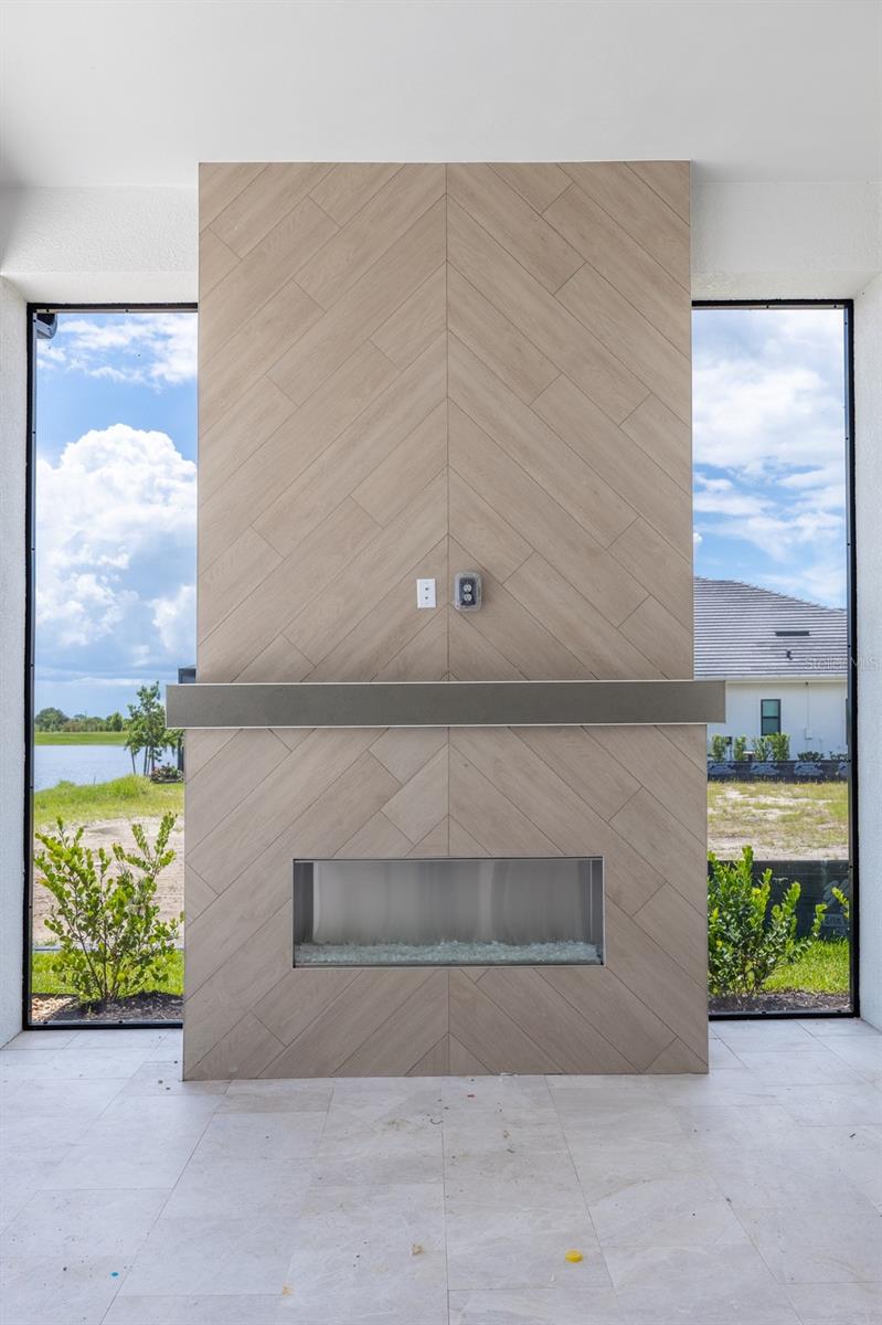 1003 Blue Shell Loop Property Photo 8