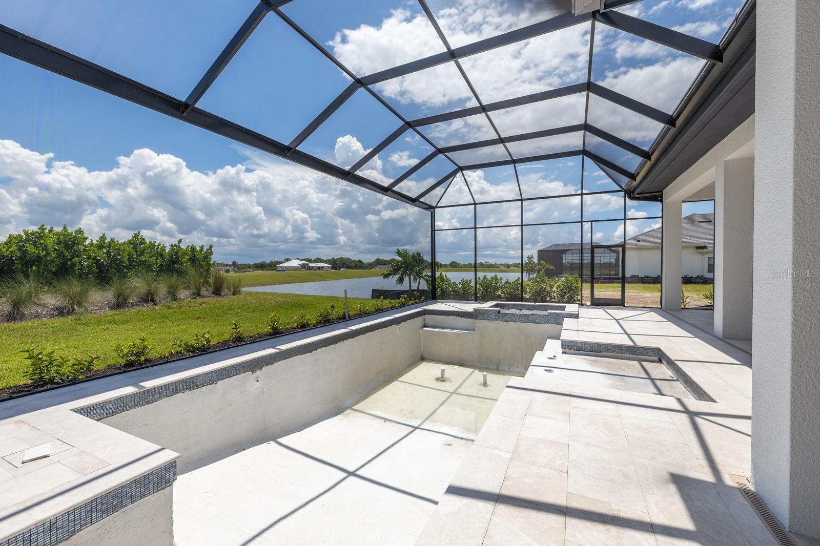 1003 Blue Shell Loop Property Photo 9