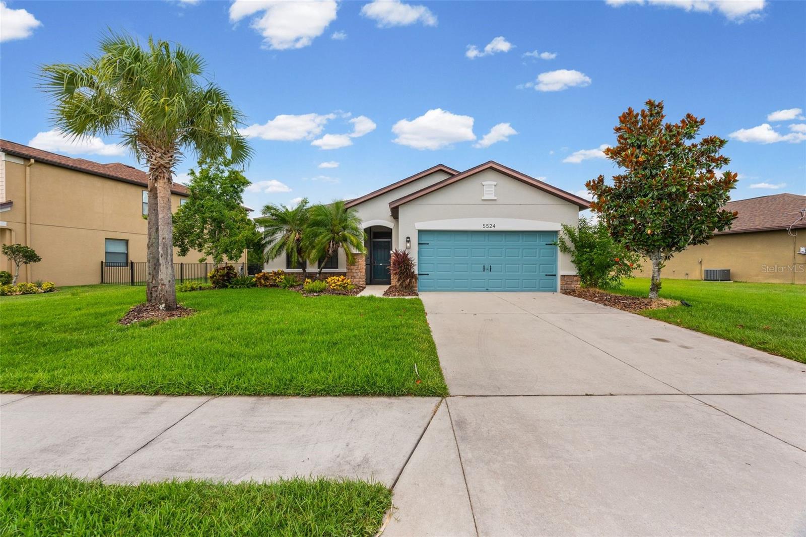 5524 107th Ter E Property Photo 2