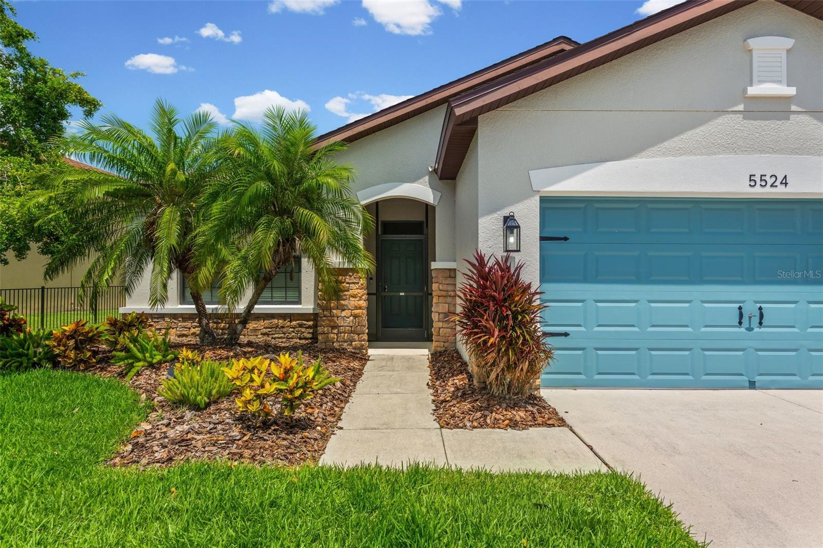 5524 107th Ter E Property Photo 4