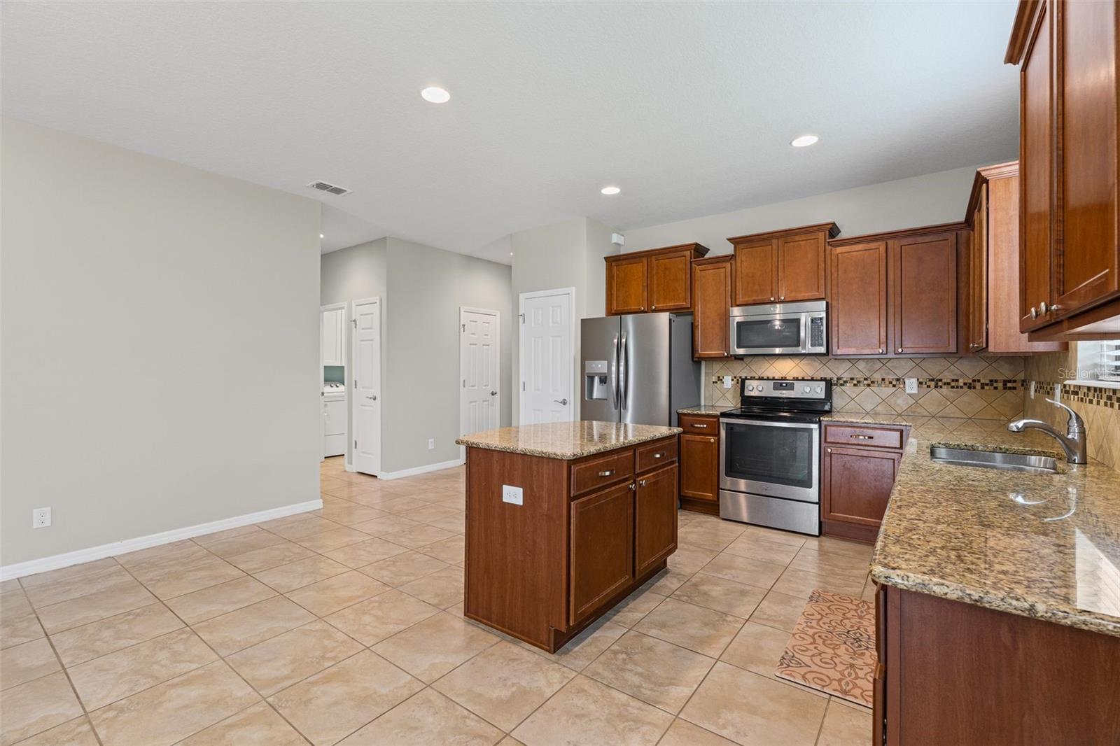 5524 107th Ter E Property Photo 12