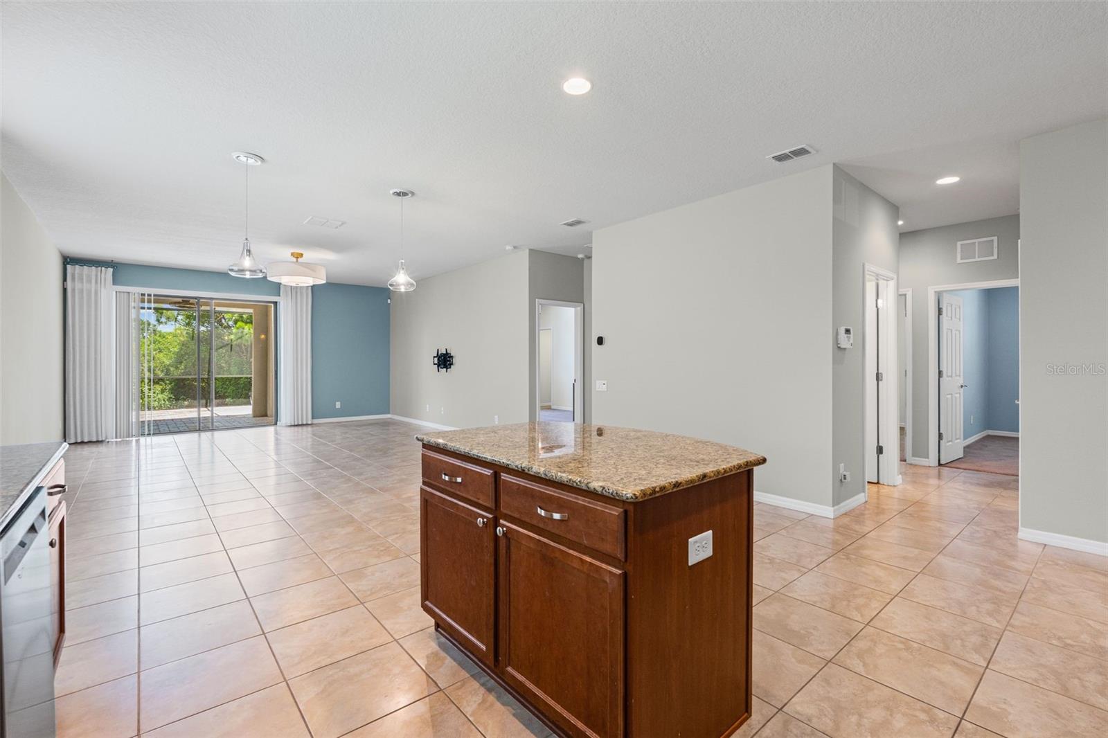 5524 107th Ter E Property Photo 13