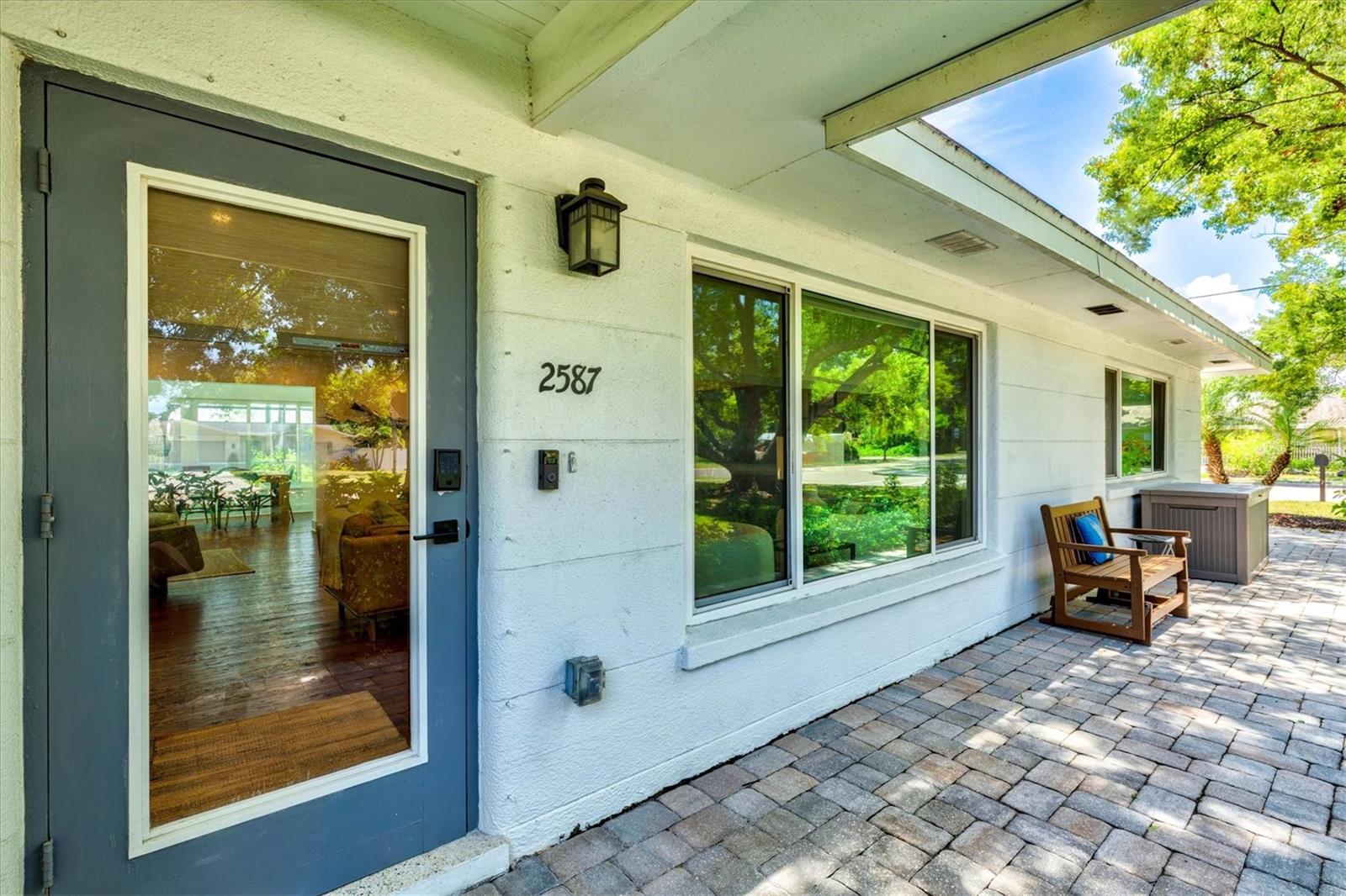 2587 Ringling Blvd Property Photo 1