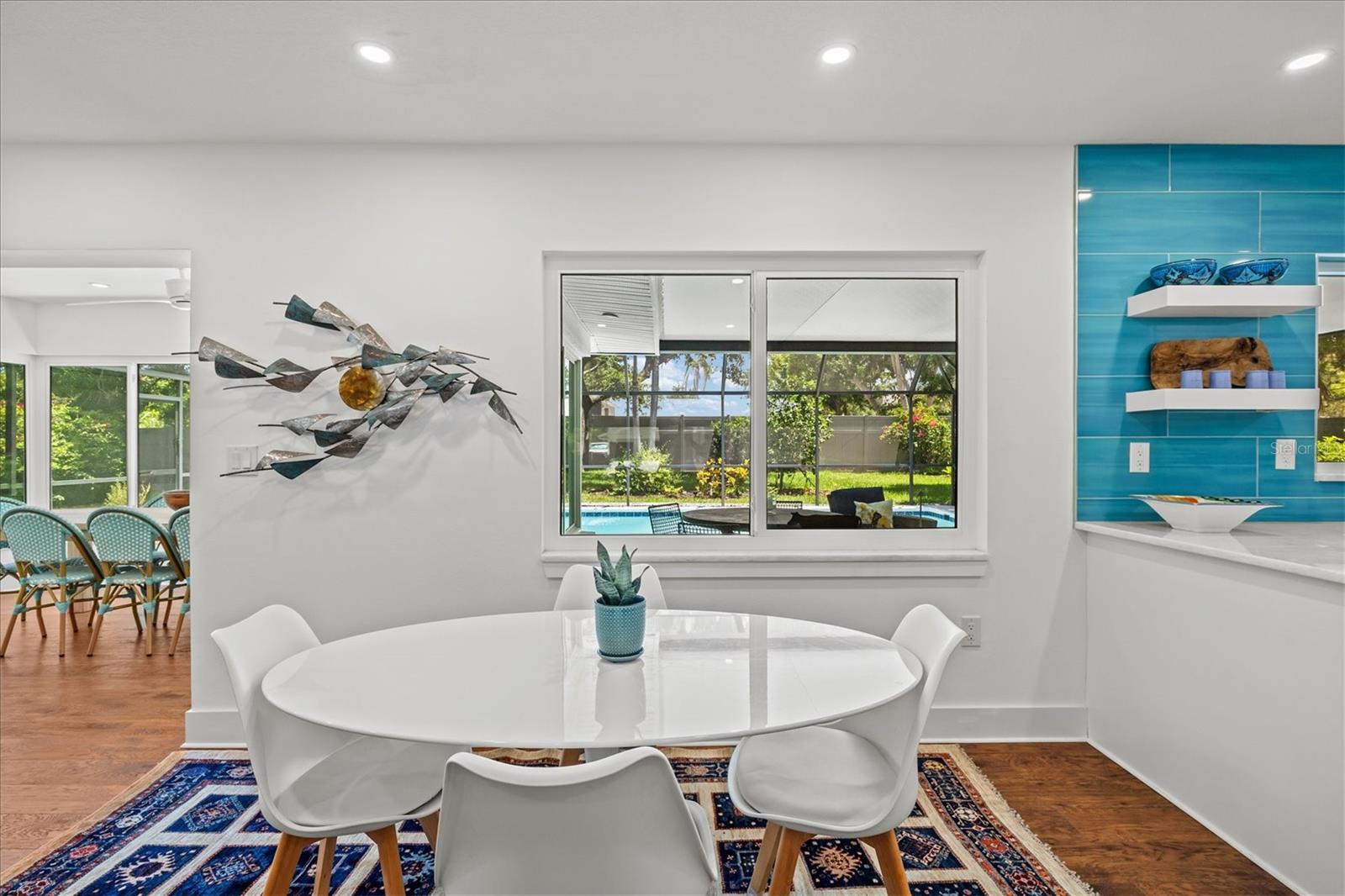 2587 Ringling Blvd Property Photo 15