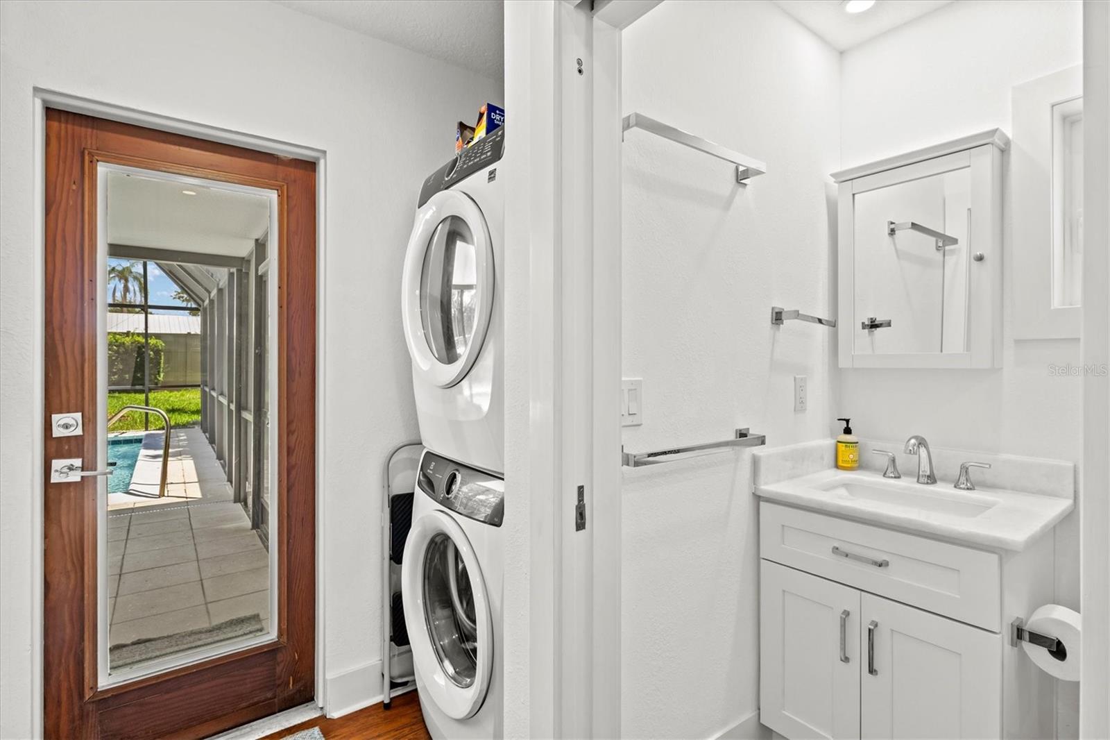 2587 Ringling Blvd Property Photo 40