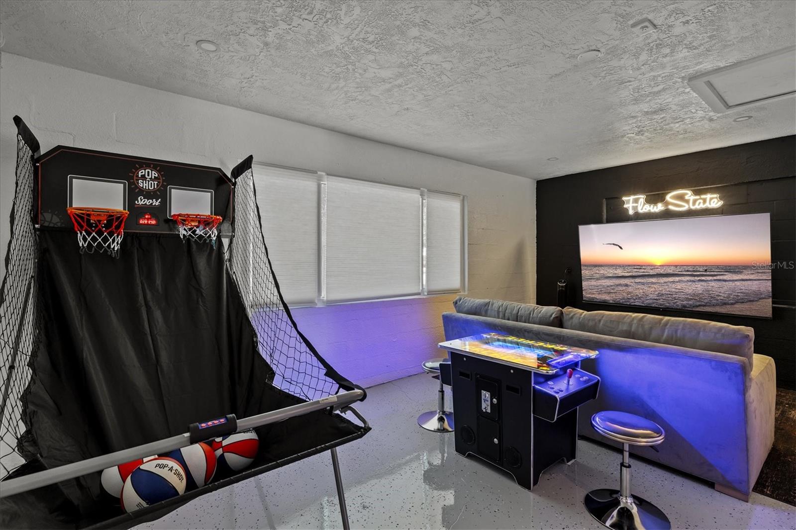 2587 Ringling Blvd Property Photo 42