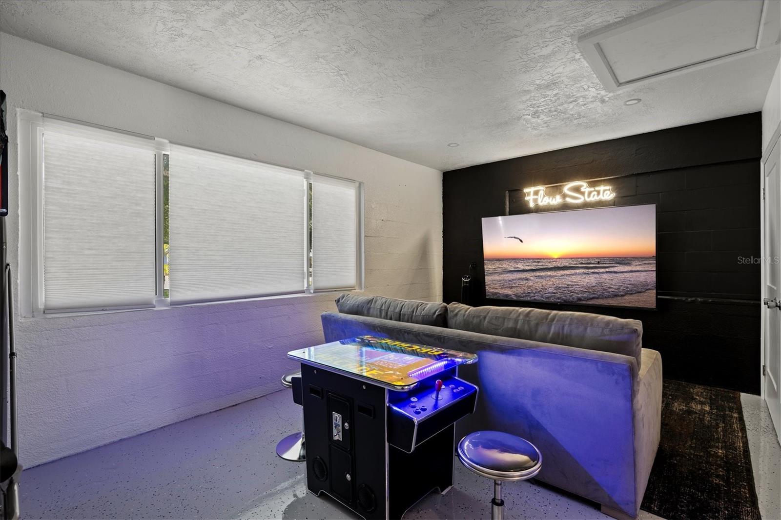 2587 Ringling Blvd Property Photo 43