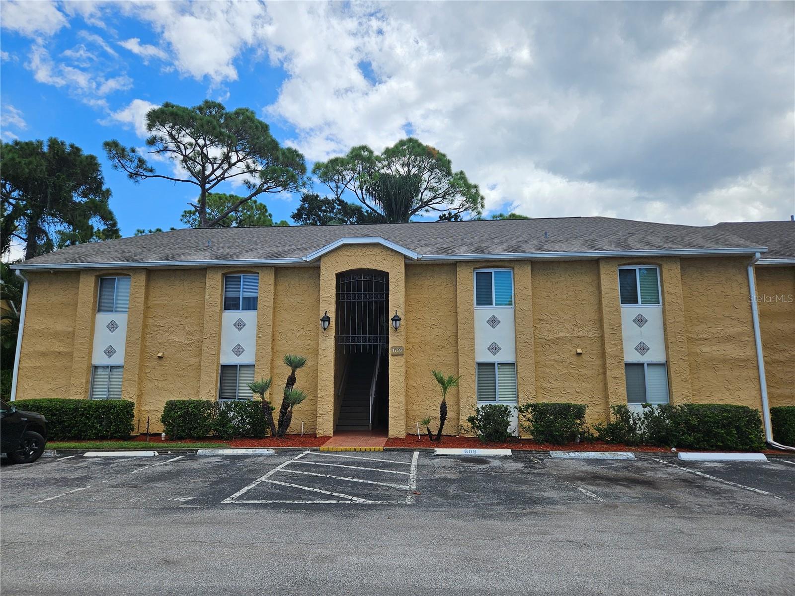 1737 Parakeet Way #2 Property Photo 1