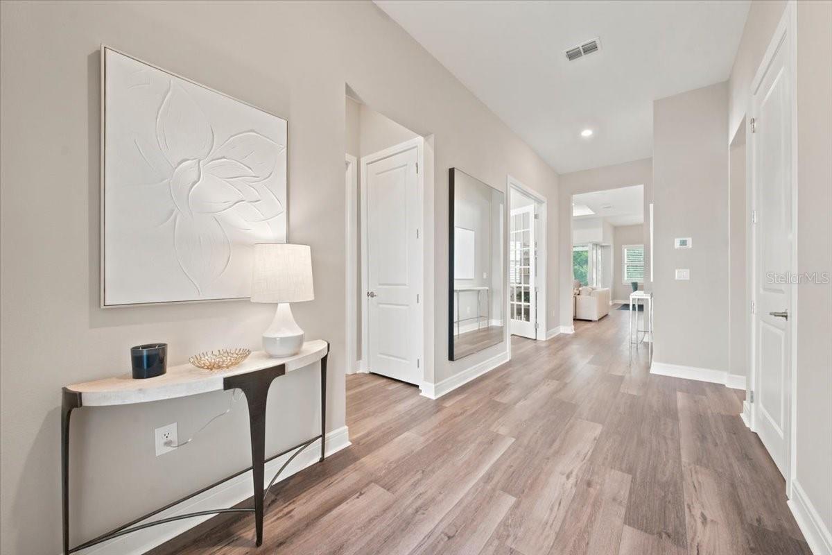 10708 Saratoga Pl Property Photo 4