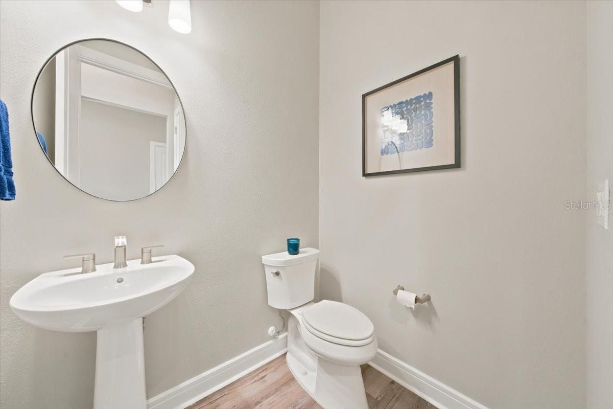 10708 Saratoga Pl Property Photo 7
