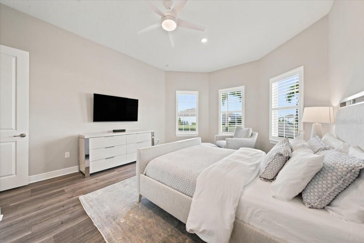 10708 Saratoga Pl Property Photo 12