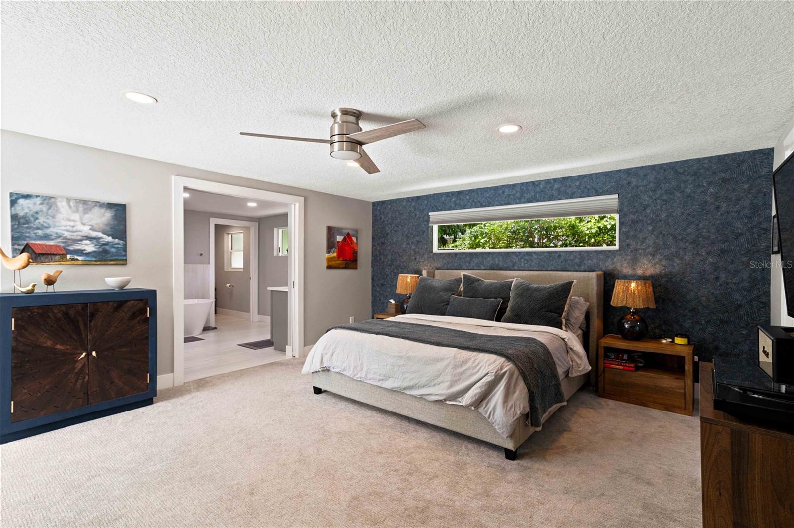 2410 Siesta Dr Property Photo 14