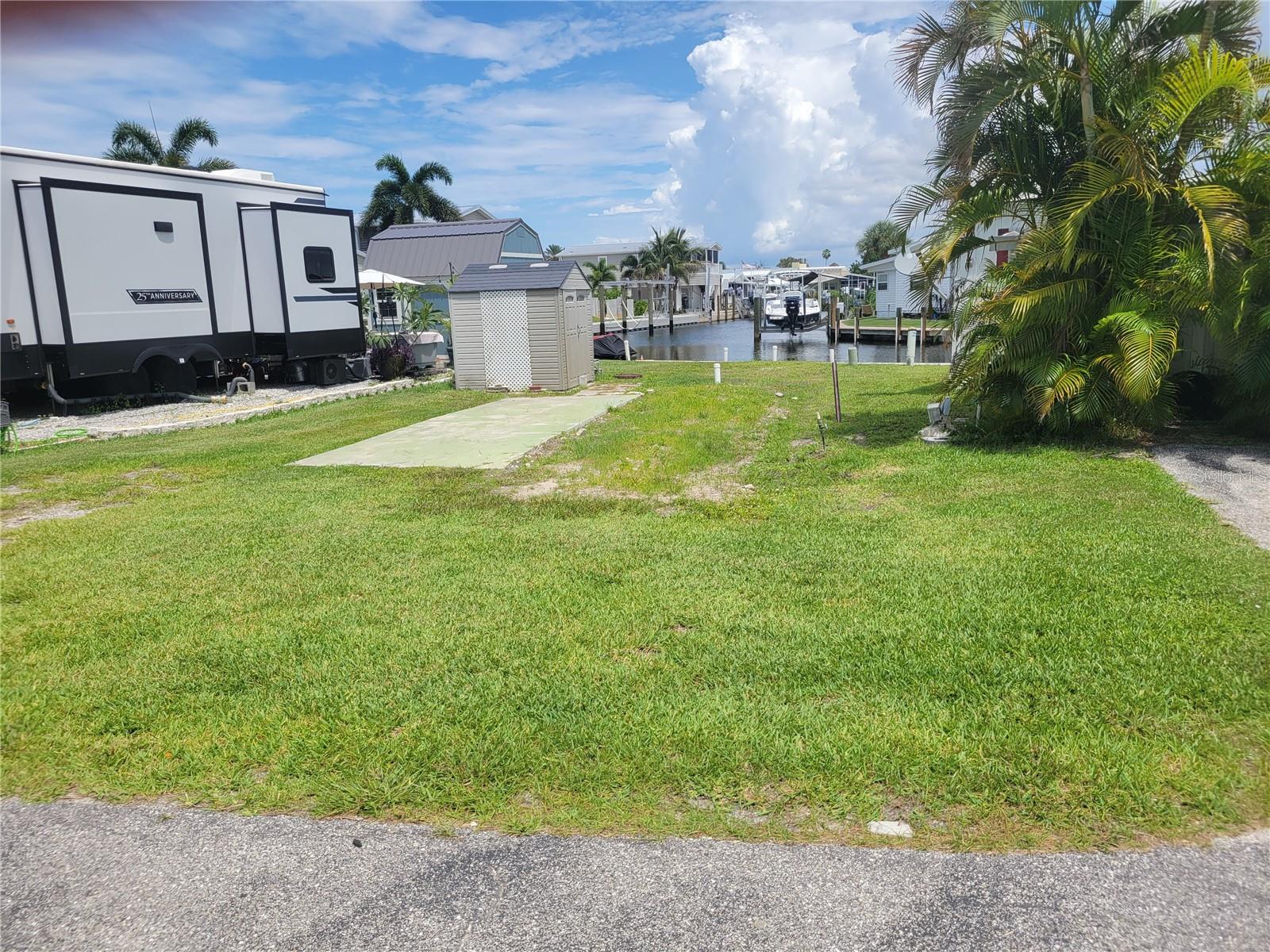 A4704042 Property Photo 2