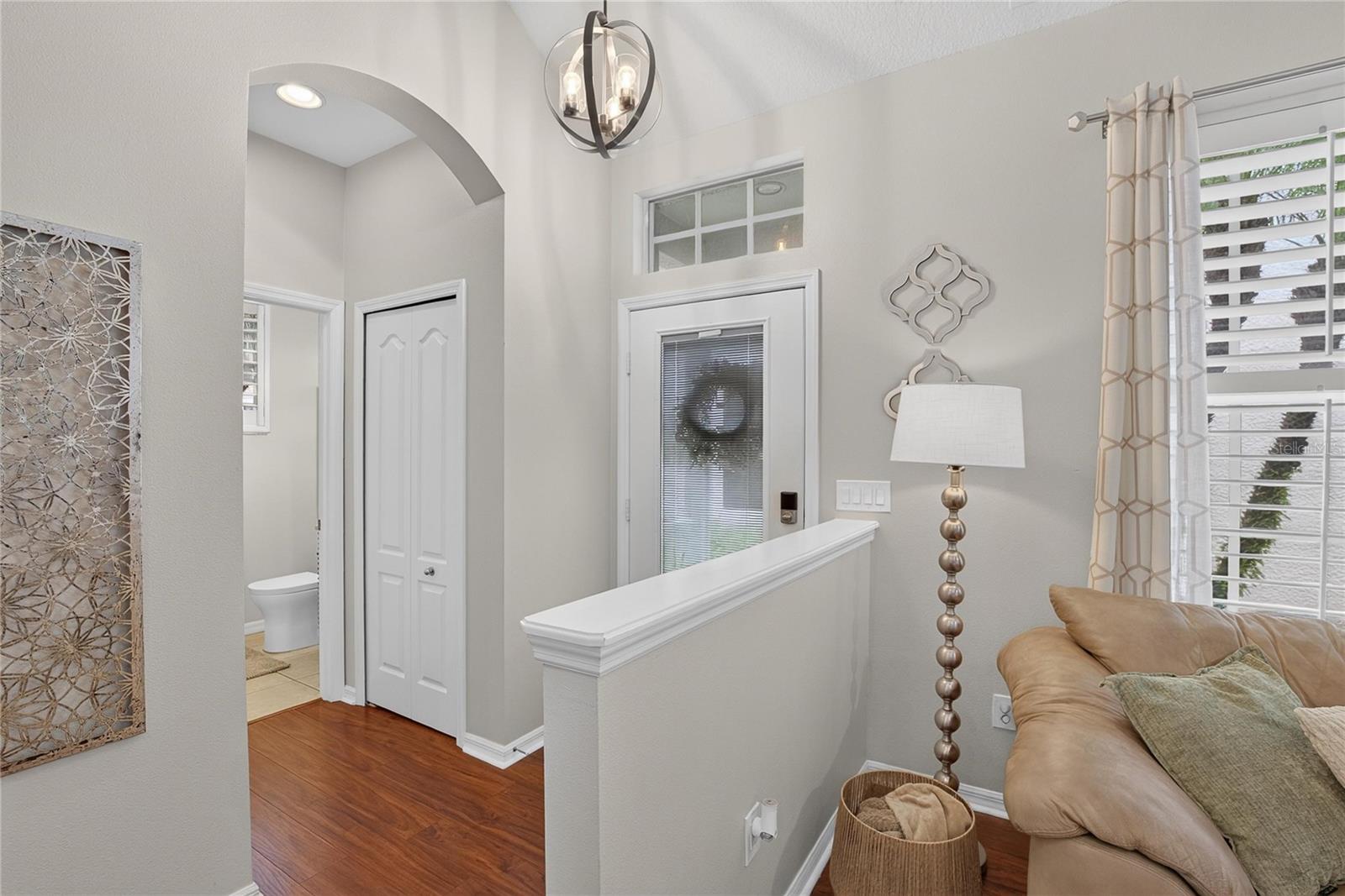 10807 Sierra Vista Pl Property Photo 6