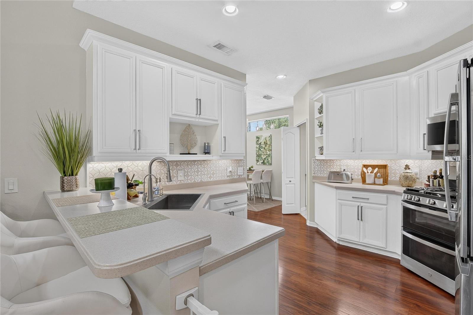 10807 Sierra Vista Pl Property Photo 12