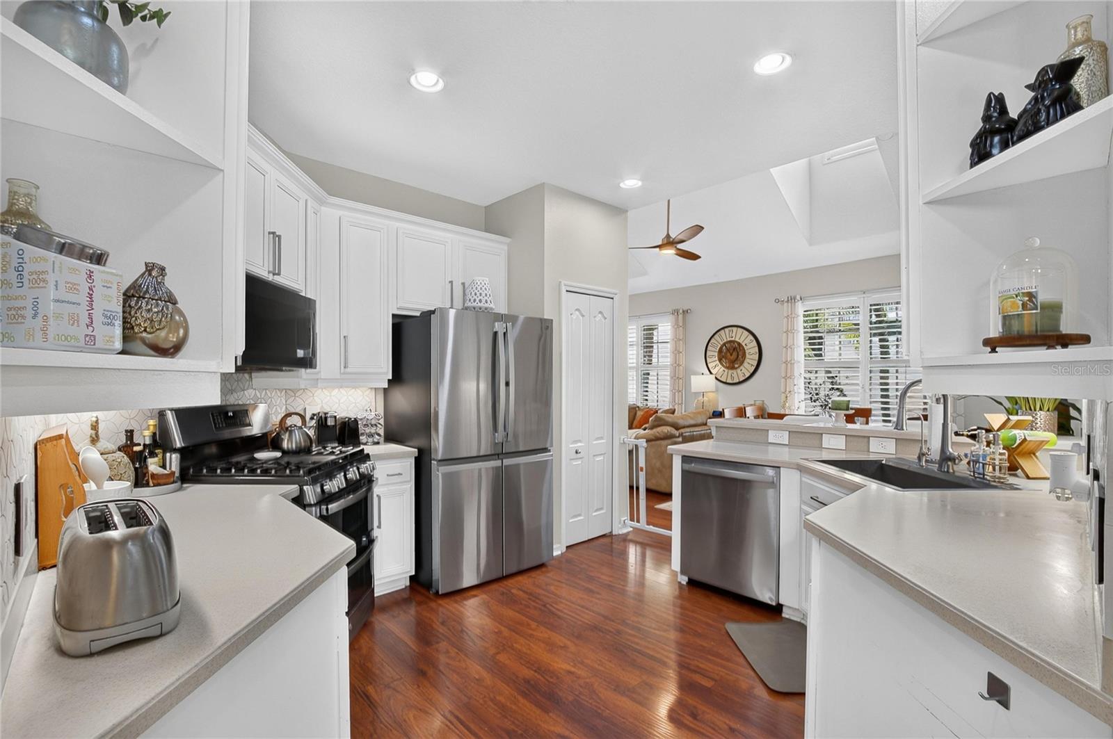 10807 Sierra Vista Pl Property Photo 13